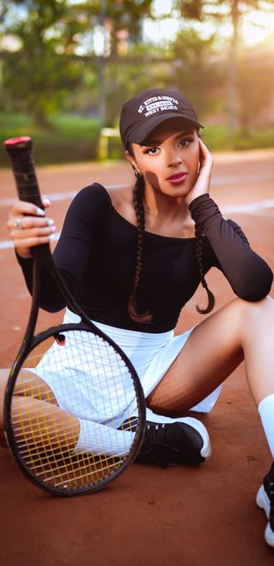 Model - MilaSsnyder latina