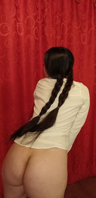 Model - Madison Rogers bigtits