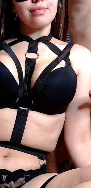 Model - BRIAN and LIA blowjob