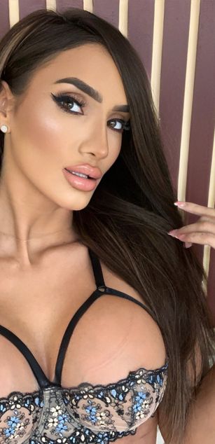 Model - AnnaKarev ass