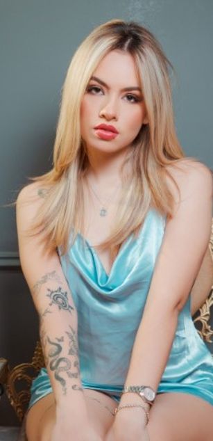 Model - Irina Leone blowjob