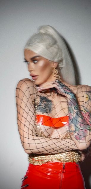 Model - Nikita Bianchi toys