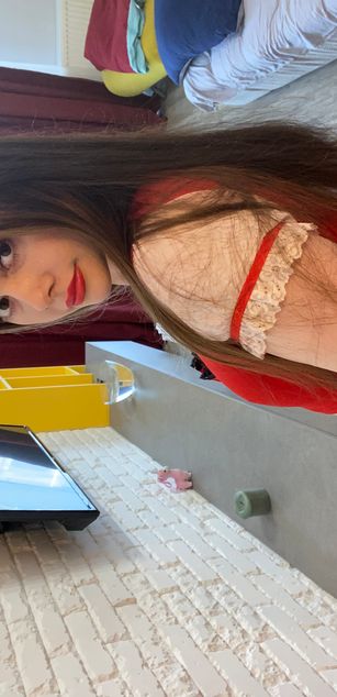 Model - MiyaFoxxy striptease