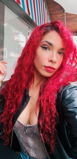 Model - Viviann latina