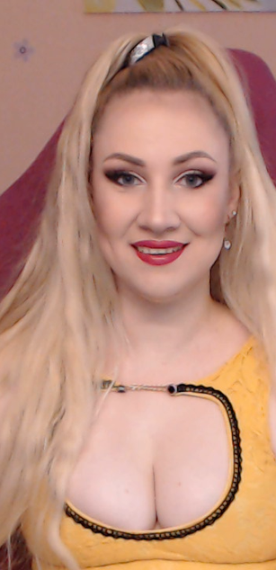 Model - Miss Lexy Gold fetish