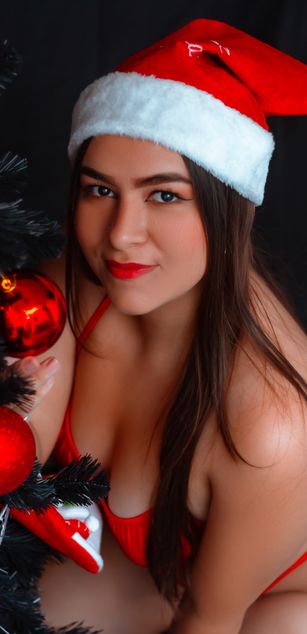 Model - Vanessa Taylor deepthroat