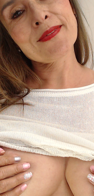 Model - Lilian Prada sexy