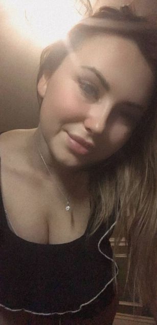 Model - NessViadi kiss