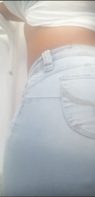 Model - Bianca Lace curvy