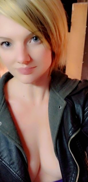 Model - Allaura Allure beautiful