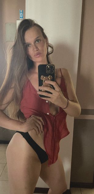 Model - Angirene student