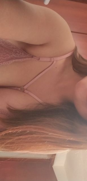 Model - Aisha23 rubia