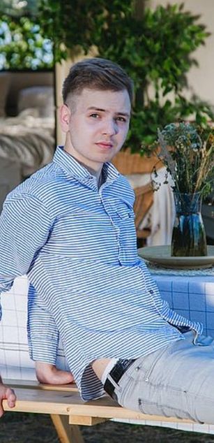 Model - Johny Smiley blowjob