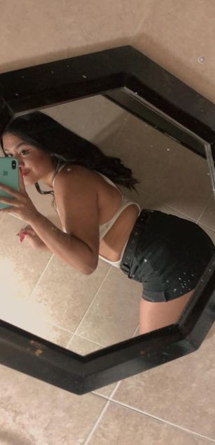 Model - ElizabethJhons love