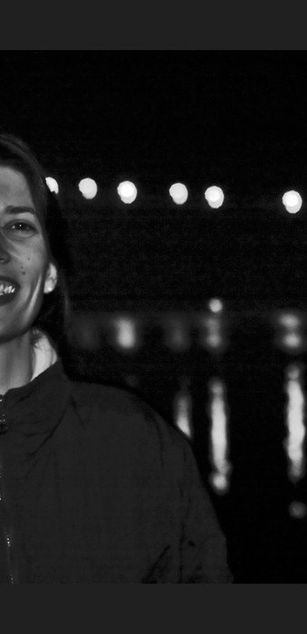 Model - Erotic Eva Squirts smoking