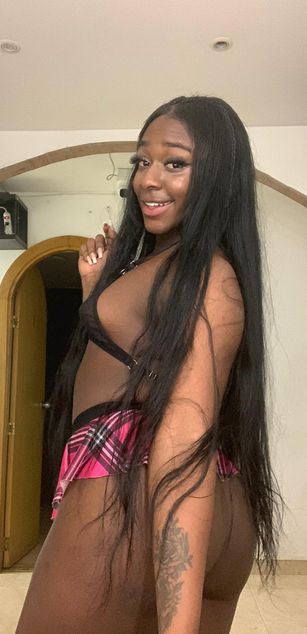 Model - Ebony Doll teen