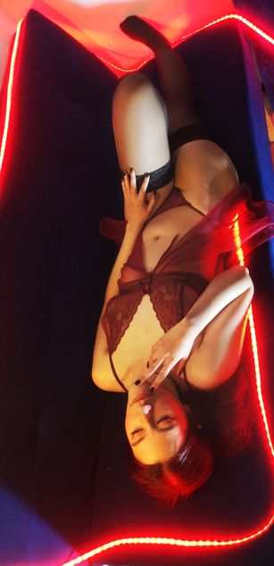 Model - rukkia deepthroat