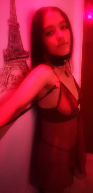 Model - rukkia deepthroat