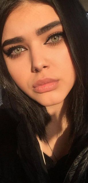 Model - Julie_Hill fetish