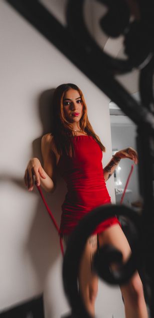 Model - AbbieRhondes striptease