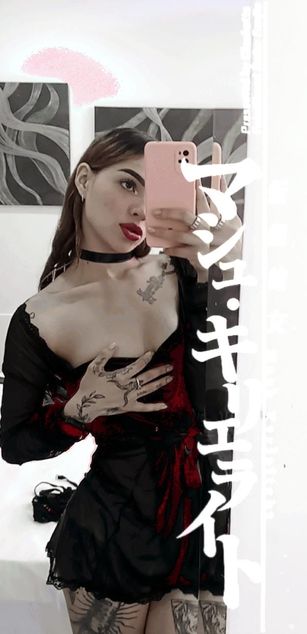 Model - AbbieRhondes striptease