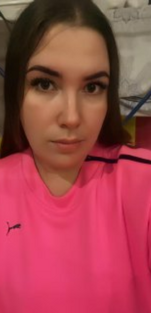 Model - Ilona_big_tits heels