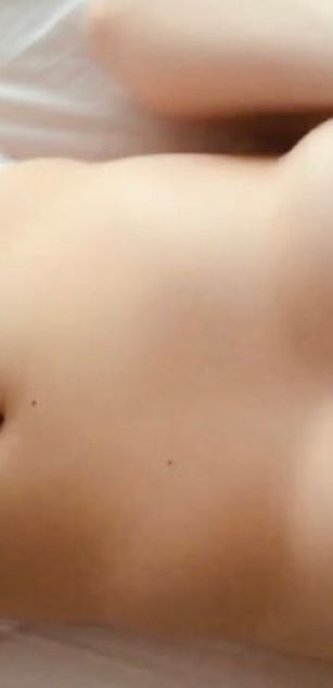 Model - Brooke Bliss dildo