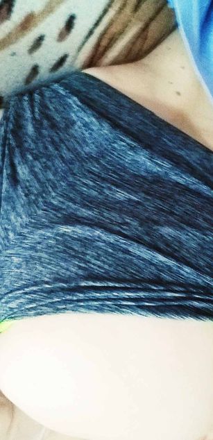 Model - Sonya Rosalian striptease