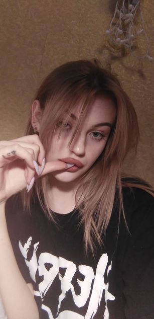 Model - Melissa dirtytalk