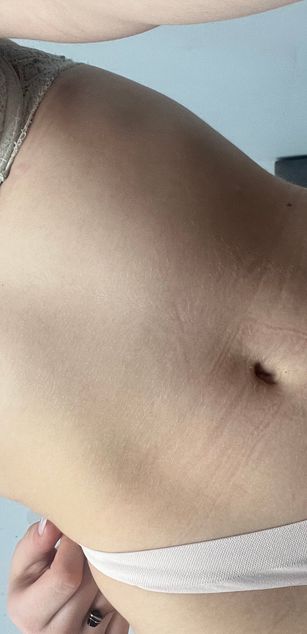 Model - AnyAmaazzy blowjob