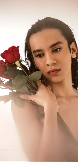 Model - Colton Alvin feet