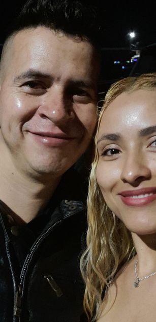 Model - Jordan and Danna sexy