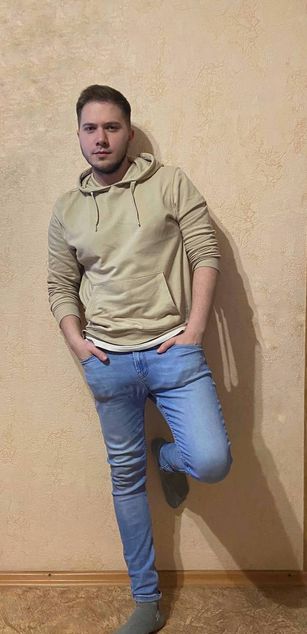 Model - AsherDiaz smile