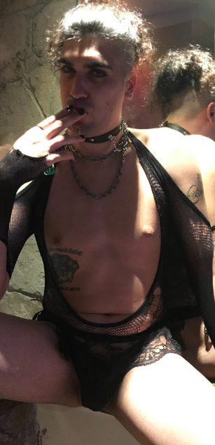 Model - Skinny Softboy blowjob