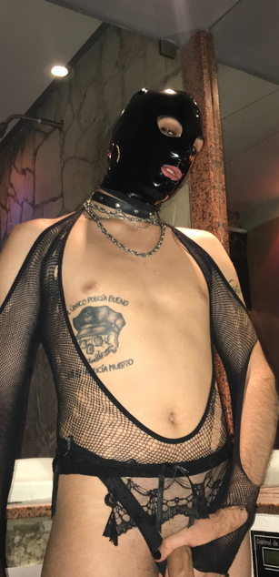 Model - Skinny Softboy blowjob