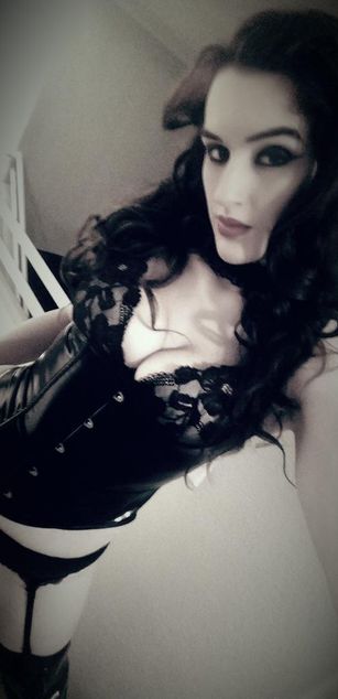 Model - JenniferVegas 2