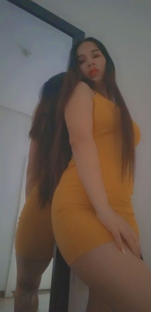 Model - Violetta latina