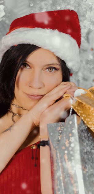 Model - Marie Morgasn fetish