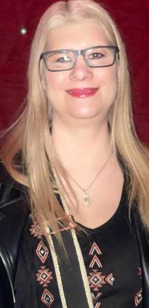 Model - BluDayzi bigtits