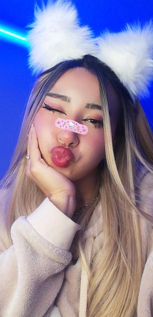 Model - madison blowjob