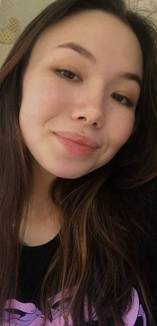 Model - Laura Lee beautiful