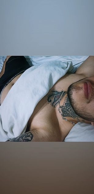 Model - Joel_Salazar bigtits