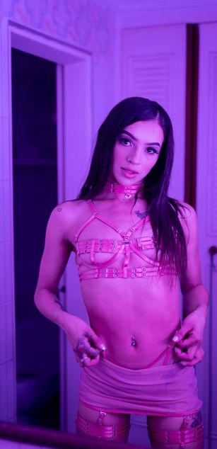 Model - AbbieRhondes striptease