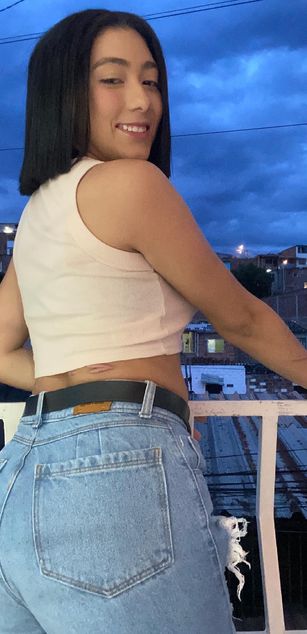 Model - shantal_smile02 squirt