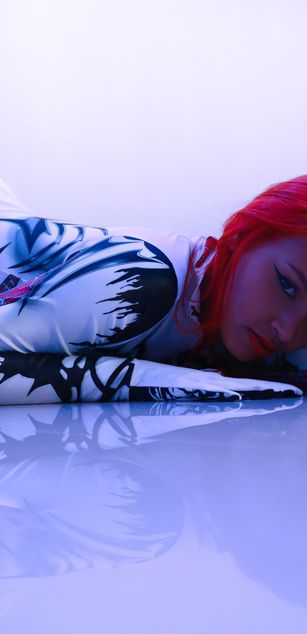 Model - Paula deepthroat