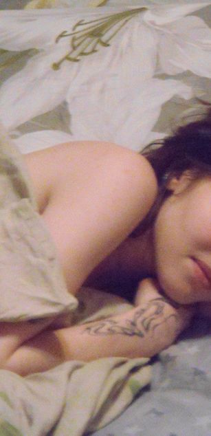 Model - Zoey Bunny deepthroat