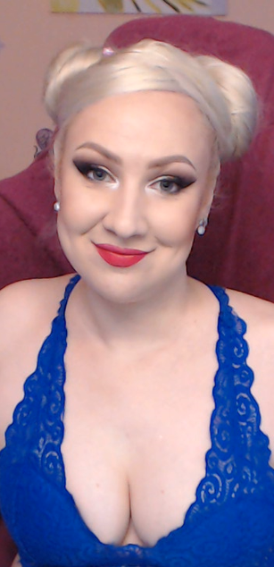 Model - Miss Lexy Gold fetish