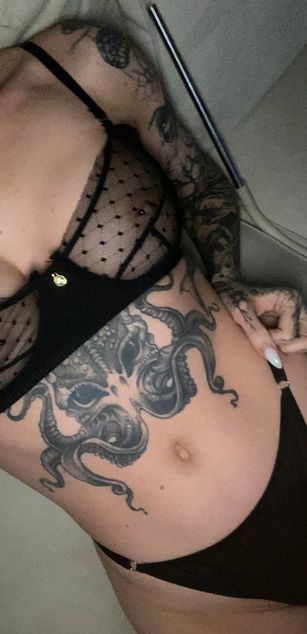 Model - NaomiLisss dp