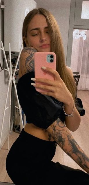 Model - NaomiLisss dp