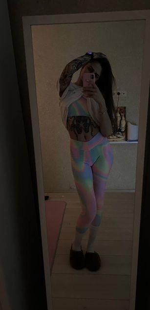 Model - NaomiLisss dp